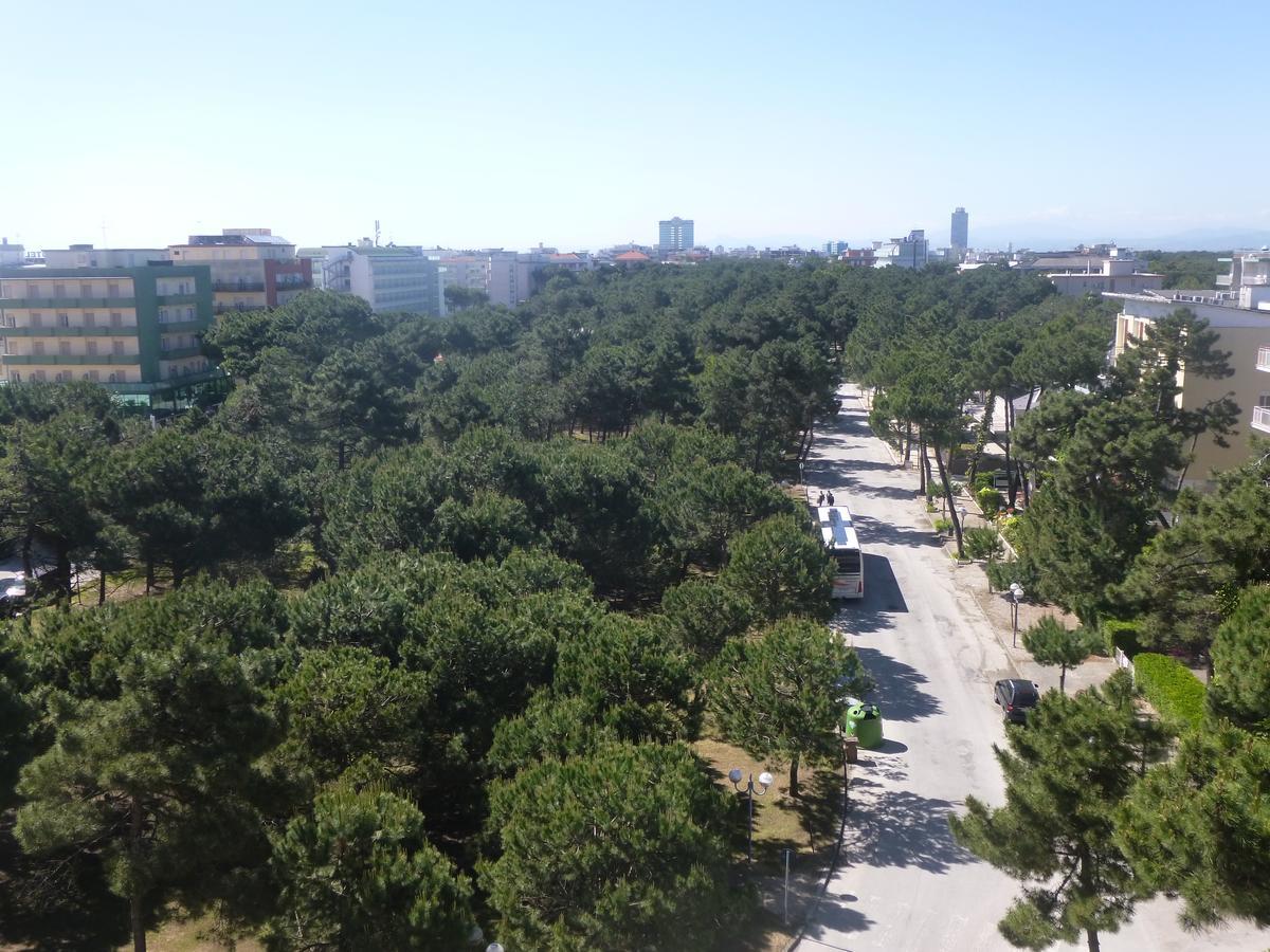 Hotel Sayonara Milano Marittima Exterior foto